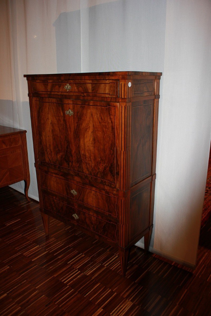 Secretaire francese di fine 1700 stile Luigi XVI in legno di noce Fiammato-photo-4