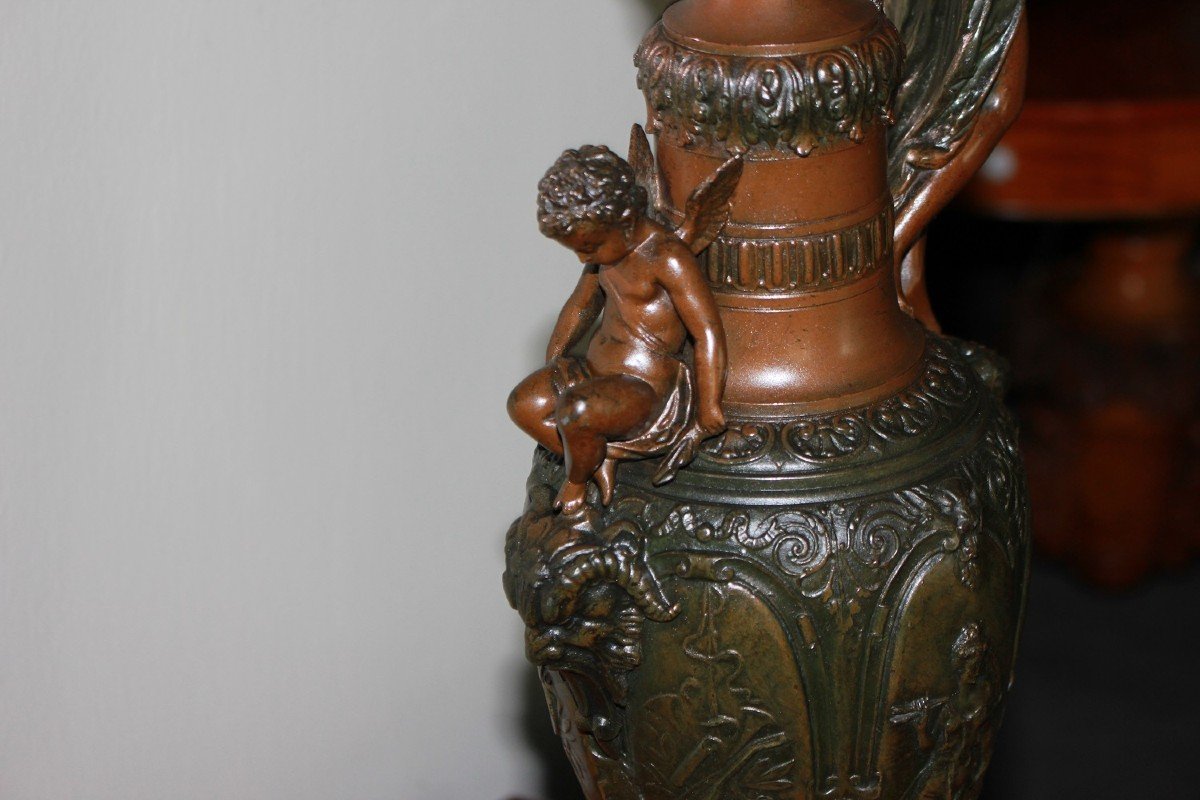 Vaso ad Anfora Francese in metallo del 1800 con Figure-photo-4