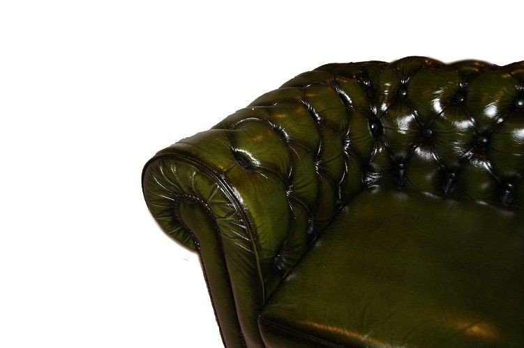 Divano Chesterfield antico del 1950 2 posti in pelle verde-photo-4