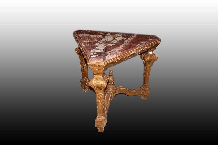 Tavolino da salotto triangolare francese di metà 1800 stile Luigi XIV in legno dorato foglia or