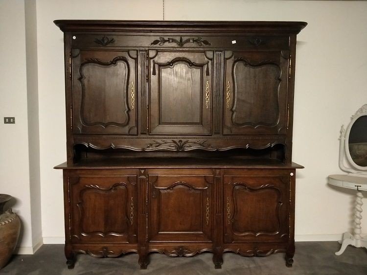 Grande credenza doppio corpo Provenzale, composta da 3 ante nella parte superiore