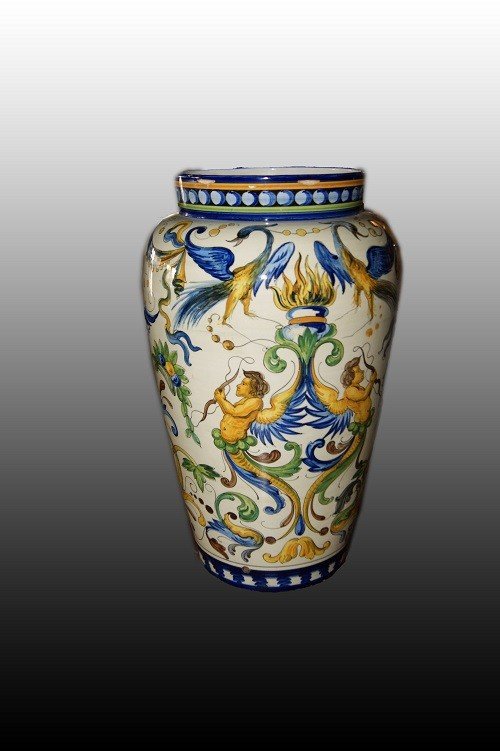 Stupendo vaso italiano di inizio 1900 in stile Neorinascimento in maiolica riccamente decorata.-photo-4