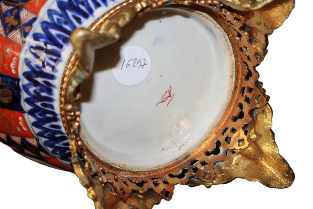 Vaso Cachepot Giapponese del 1800 Imari decorato con bronzi-photo-1