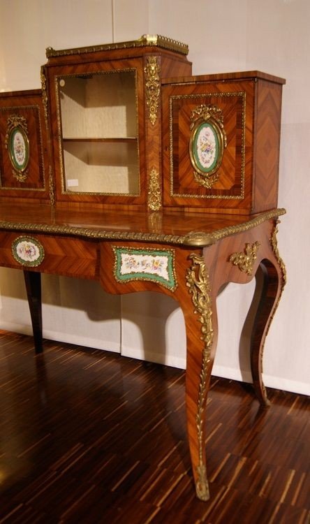 Bureau Bonheur Du Jour Français De Style Louis XV Avec Bronzes Et Porcelaine De Sèvres-photo-4