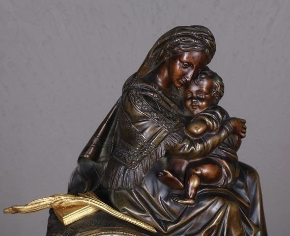 Horloge Française En Bronze Avec Socle En Marbre Représentant La Vierge Avec l'Enfant Jésus -photo-3