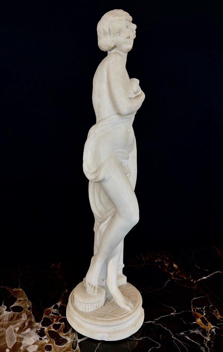 Statua raffigurante una fanciulla Nuda in Marmo Bianco di Carrara-photo-2