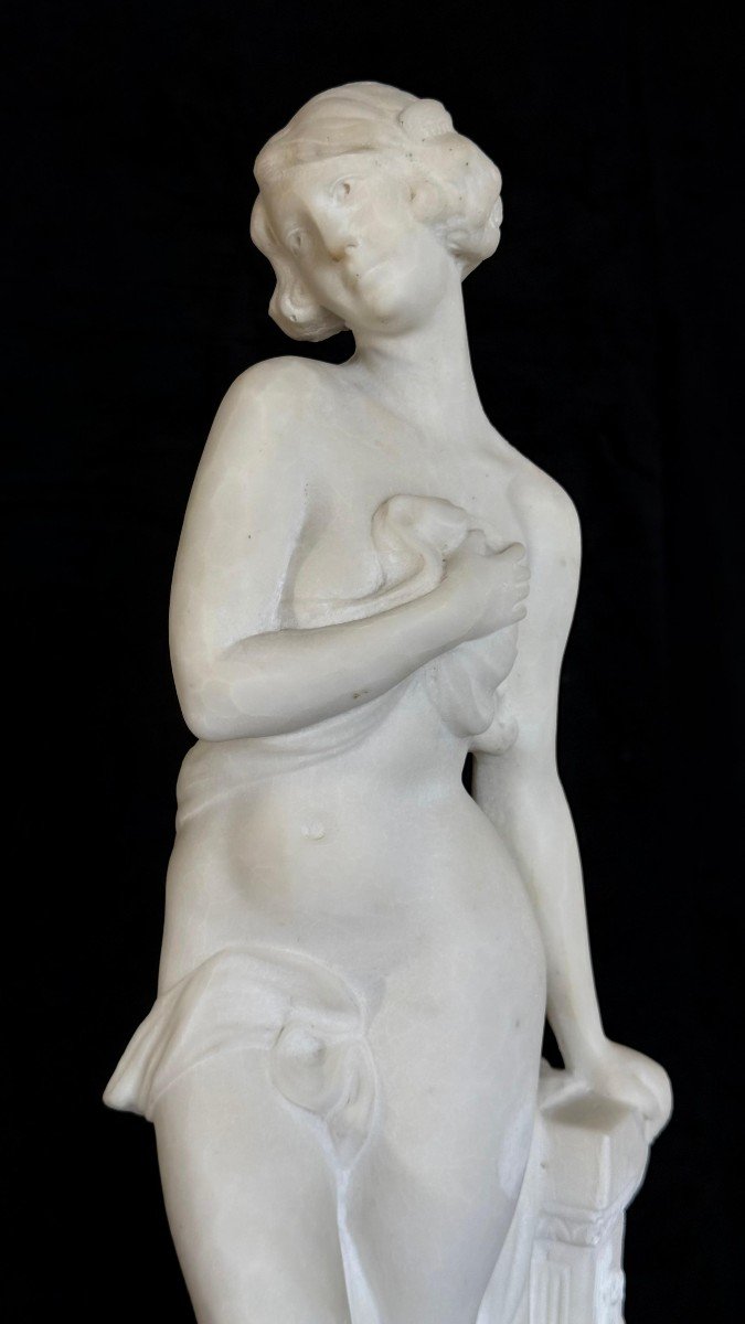 Statua raffigurante una fanciulla Nuda in Marmo Bianco di Carrara-photo-4