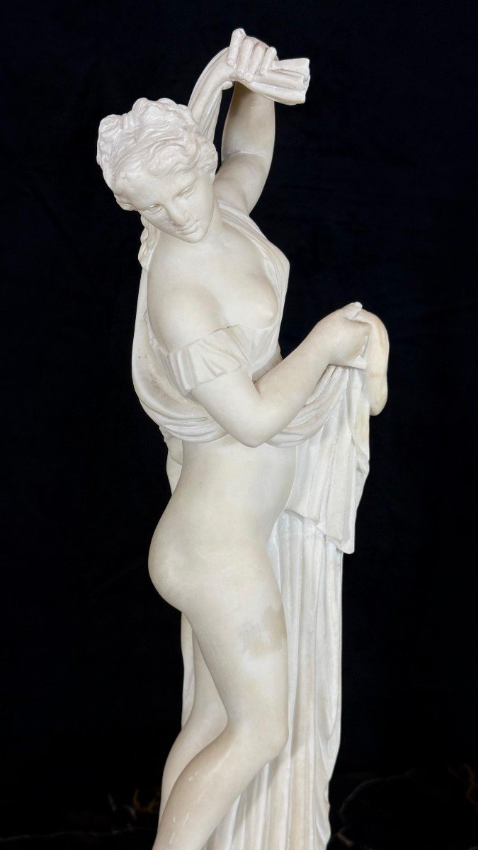 Statua raffigurante una Venere Callipigia in Marmo Bianco di Carrara-photo-6