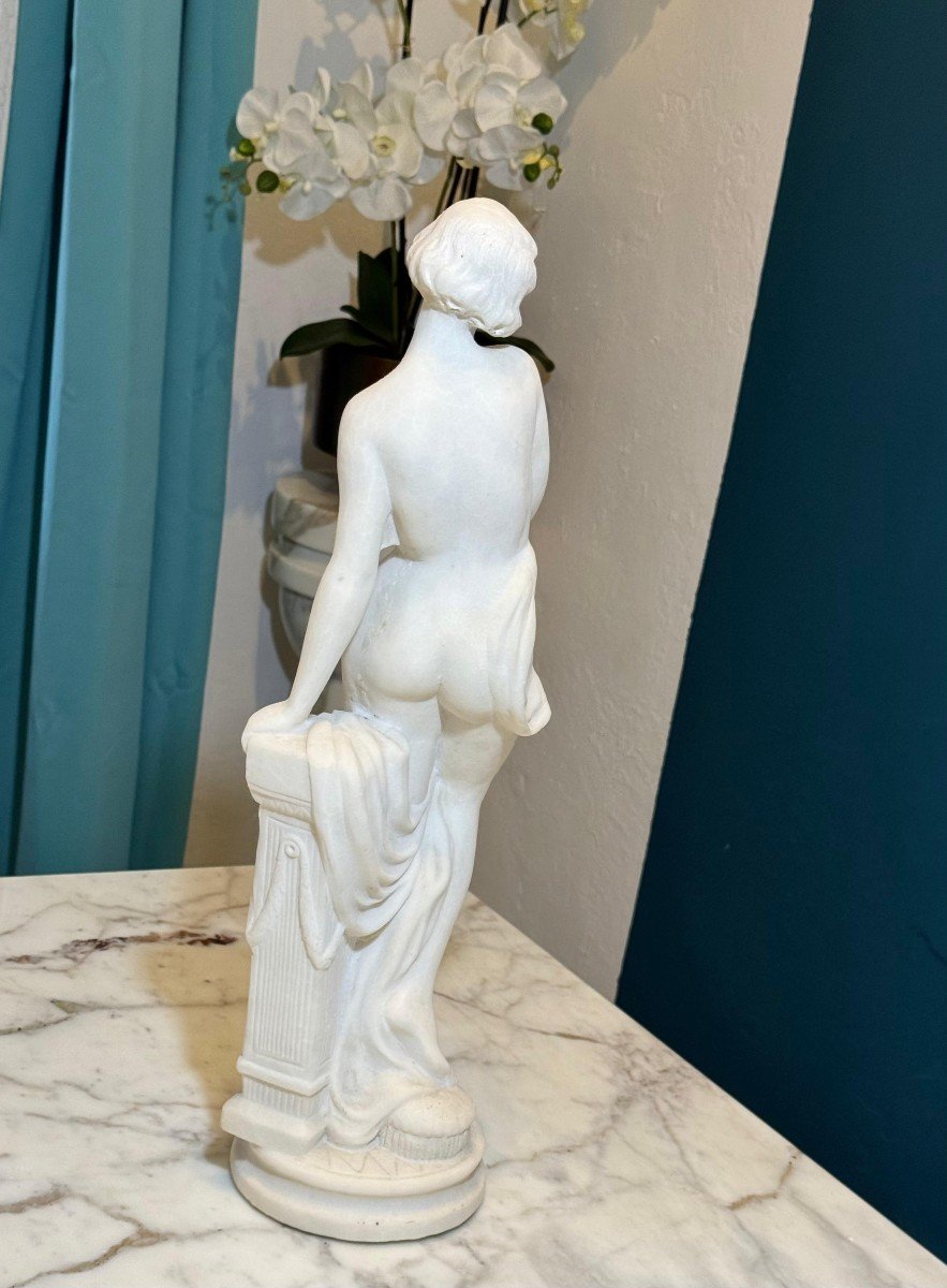 Statua raffigurante una fanciulla Nuda in Marmo Bianco di Carrara-photo-3