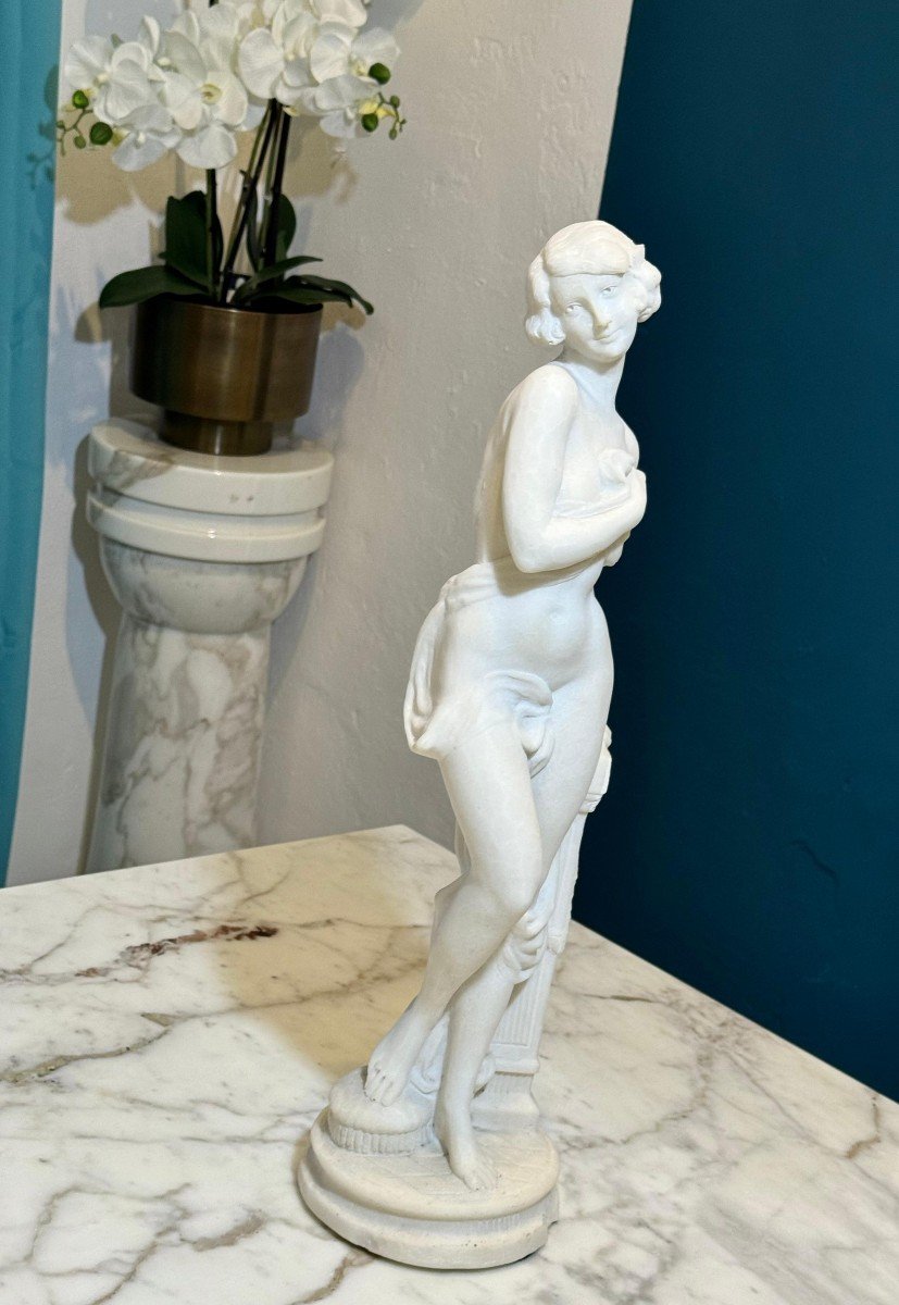 Statua raffigurante una fanciulla Nuda in Marmo Bianco di Carrara-photo-1