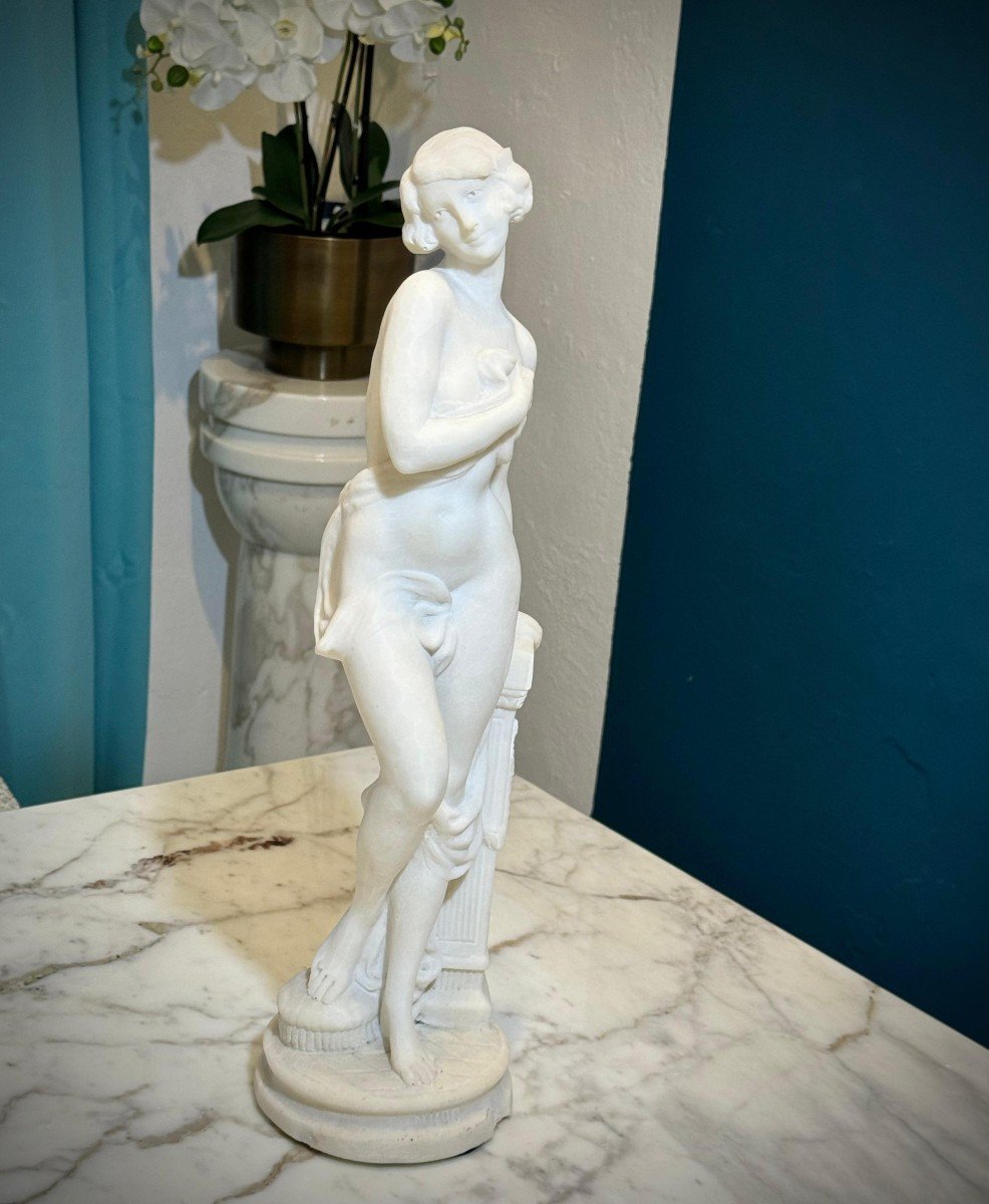 Statua raffigurante una fanciulla Nuda in Marmo Bianco di Carrara-photo-6