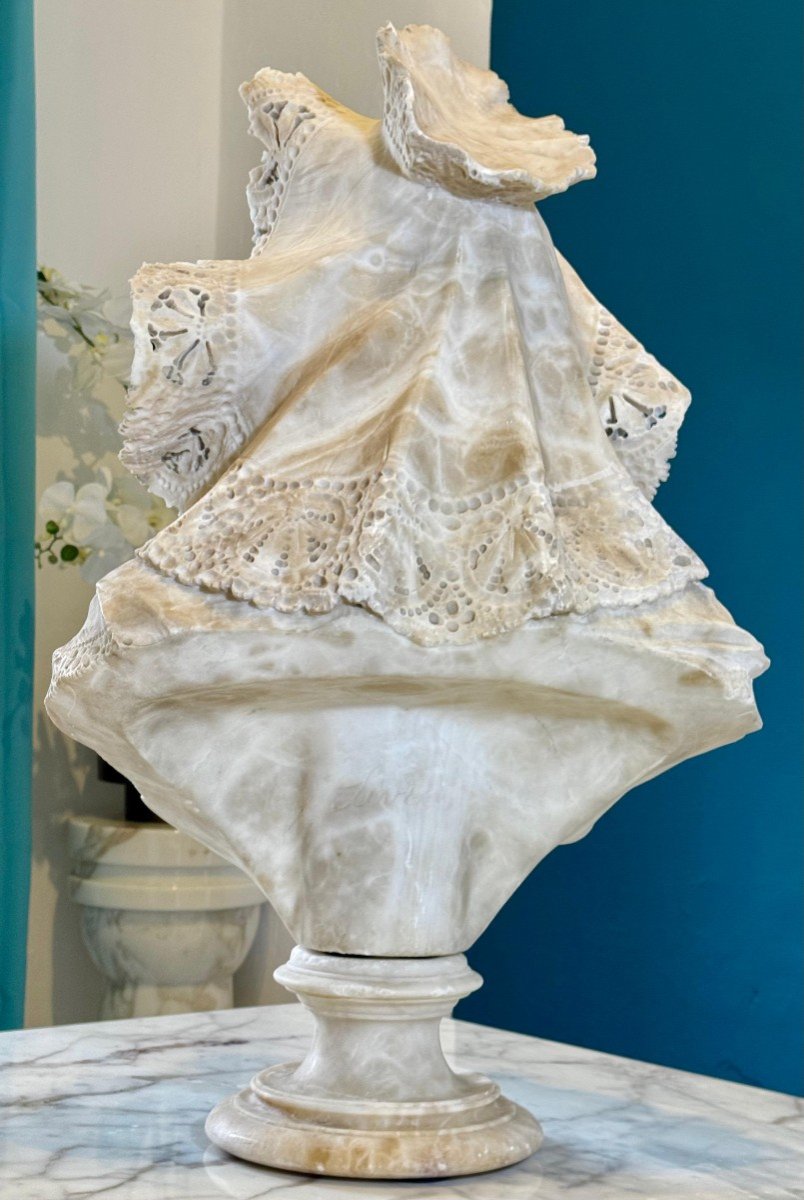 Grande busto raffigurante una bellissima signorina sorridente Marmo -photo-7