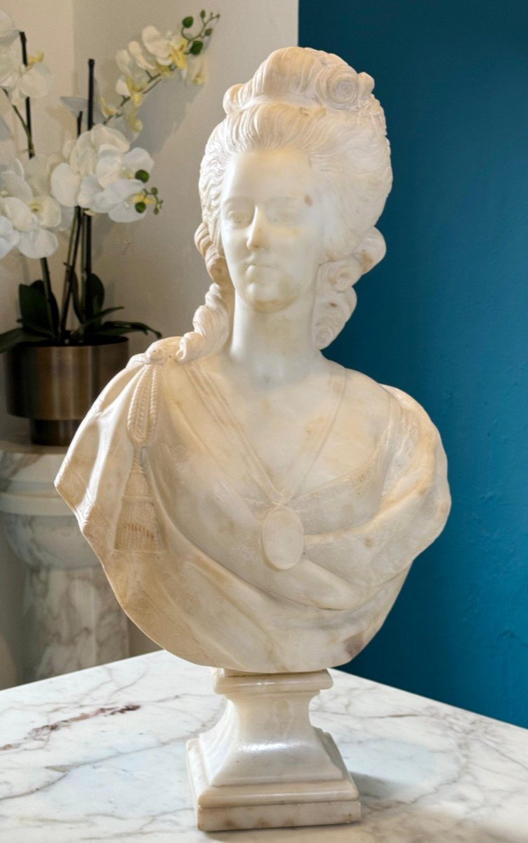 Busto Maria Antonietta Marmo Carrara 