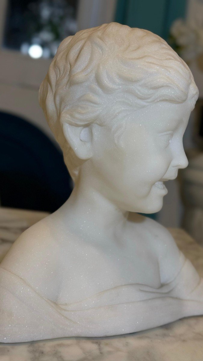 Busto raffigurante un bellissimo bambino sorridente Marmo-photo-7