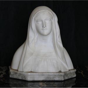Busto raffigurante una Madonna Marmo 