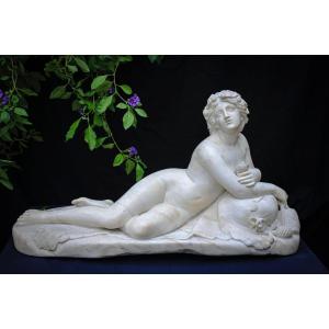 Grande Statua raffigurante una Baccante nuda neoclassica Marmo Carrara 