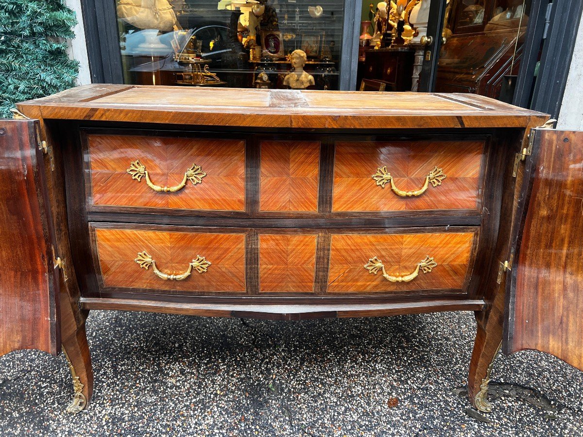 Commode con piano in marmo di gusto Luigi XV. Francia, periodo Napoleone III-photo-3