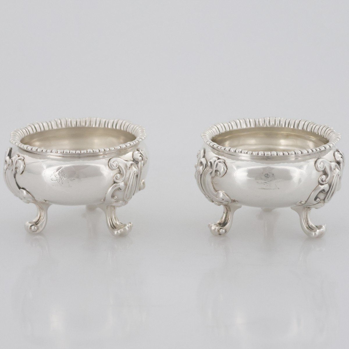 Coppia di saliere in argento sterling Giorgio IV, Paul Storr, Londra, 1820