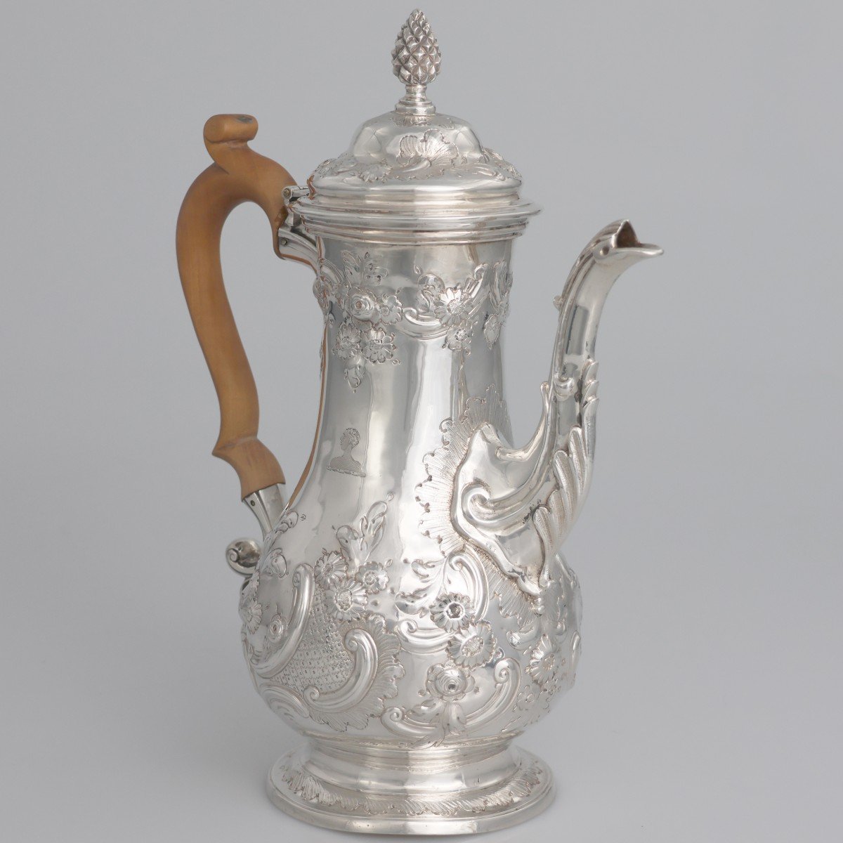 Caffettiera in argento sterling, William Cripps, Londra, 1762-photo-2