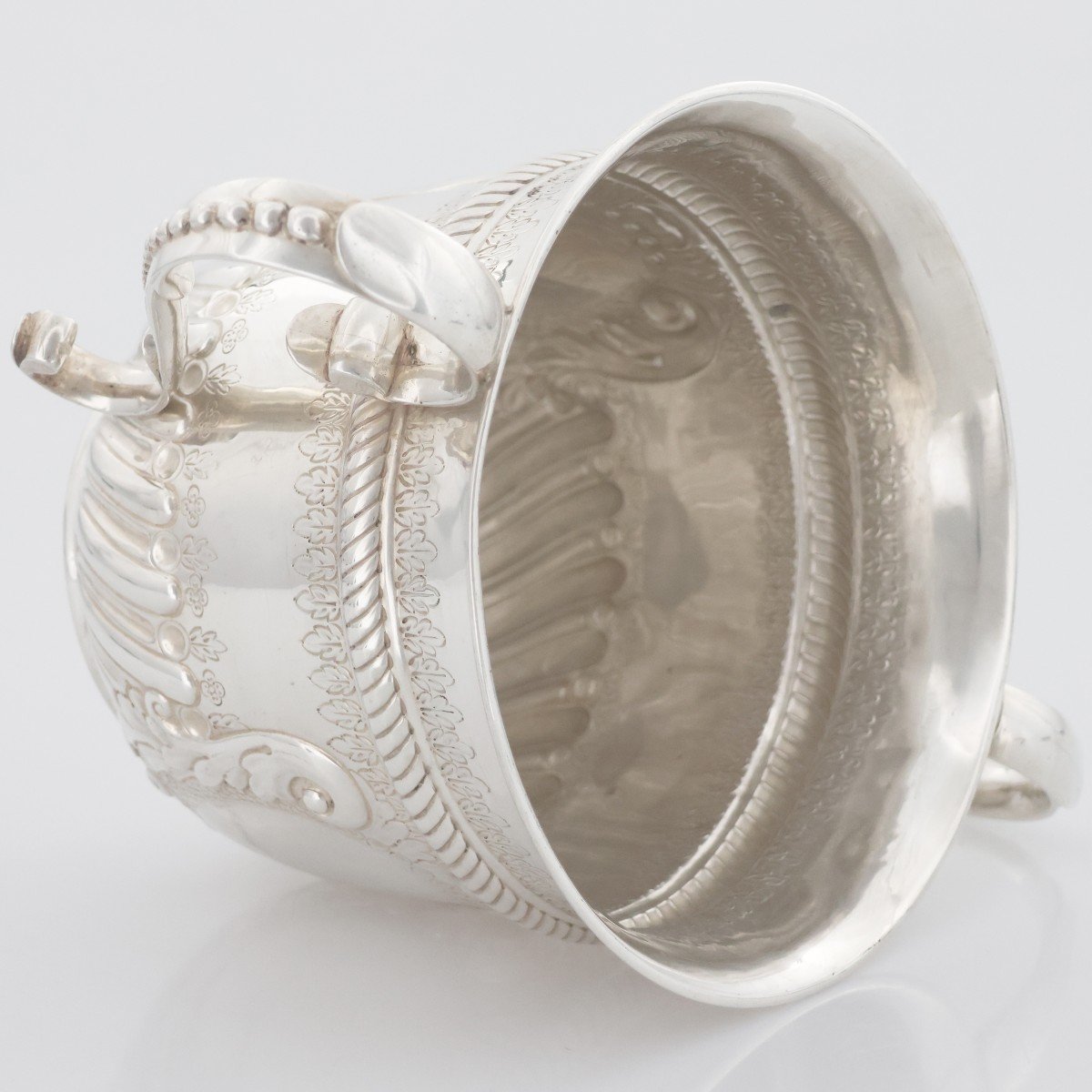 Bowl in argento sterling Regina Vittoria, Charles Stuart Harris, Londra, 1893-photo-3