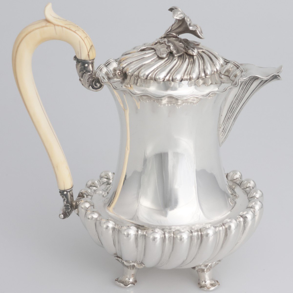 Caffettiera in argento sterling Guglielmo IV, Paul Storr, Londra, 1830-photo-2