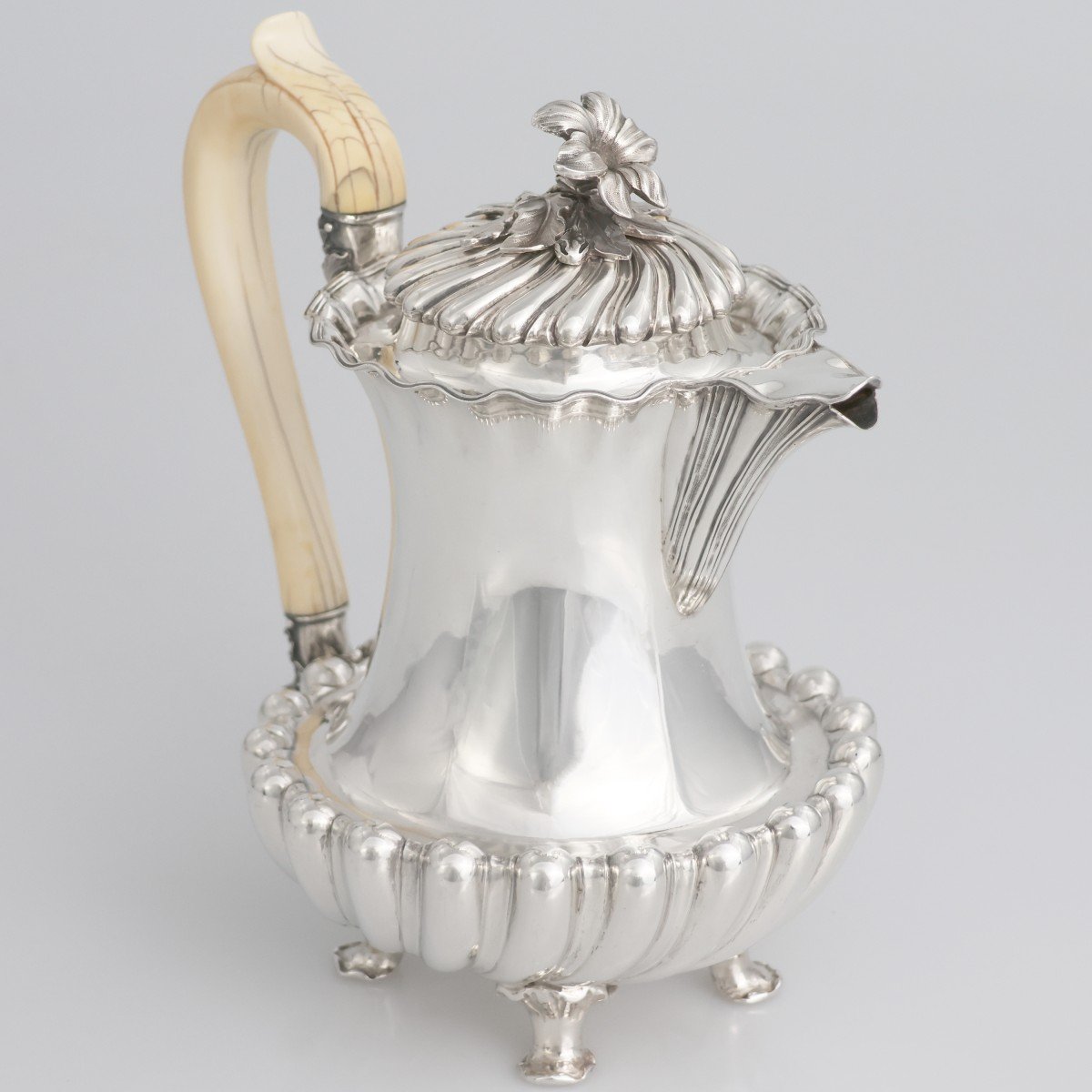 Caffettiera in argento sterling Guglielmo IV, Paul Storr, Londra, 1830-photo-3