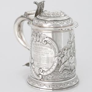 Tankard in argento sterling Regina Anna, argentiere RP, Dublino, 1711