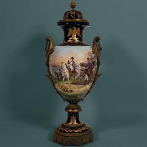 Grande vaso Francese di Napoleone, firmato H. Desprez, Sèvres. Fine XIX secolo