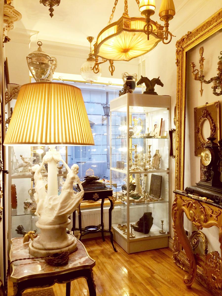 Dubinin's Antiques & Atelier