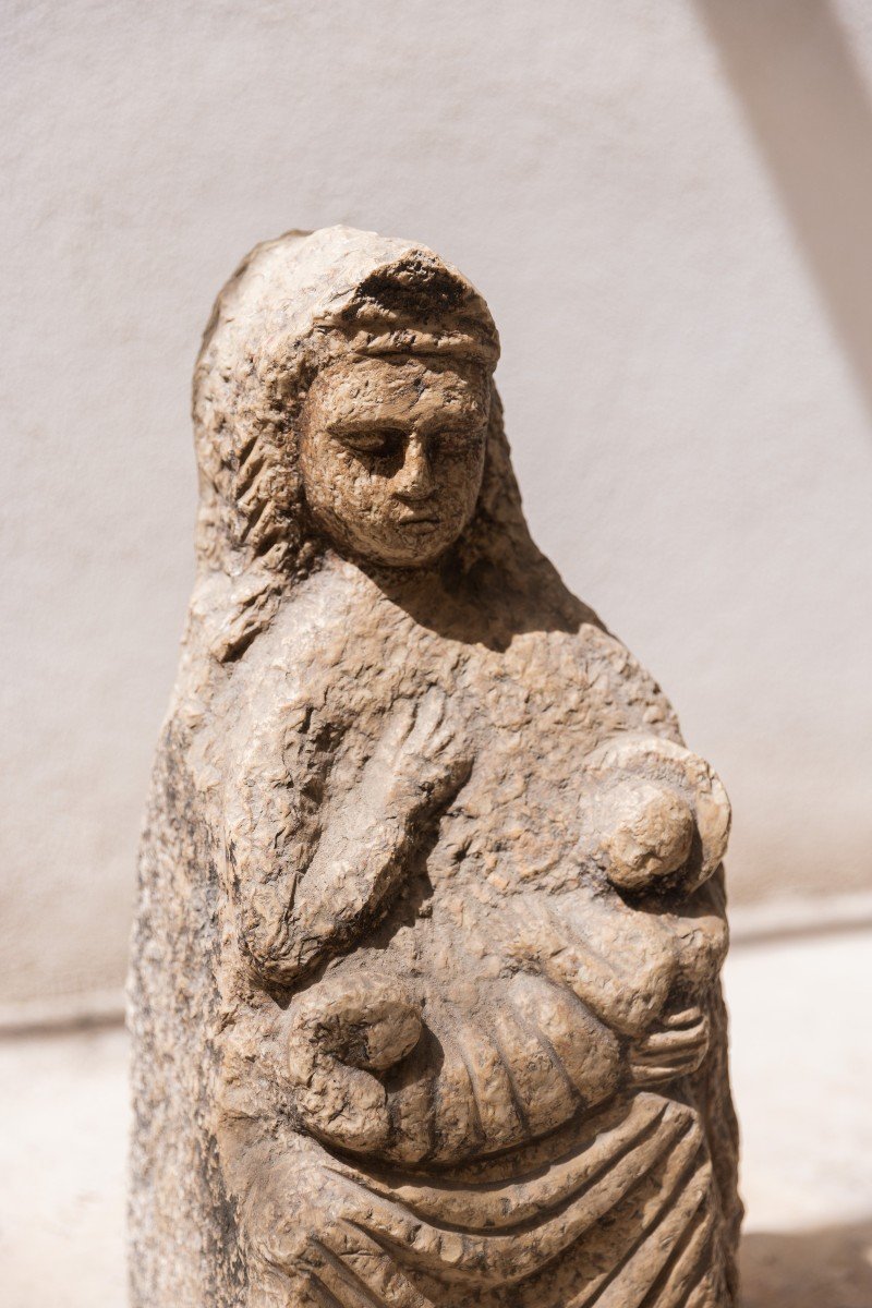 Madonna con bambino in pietra di Siracusa-photo-2