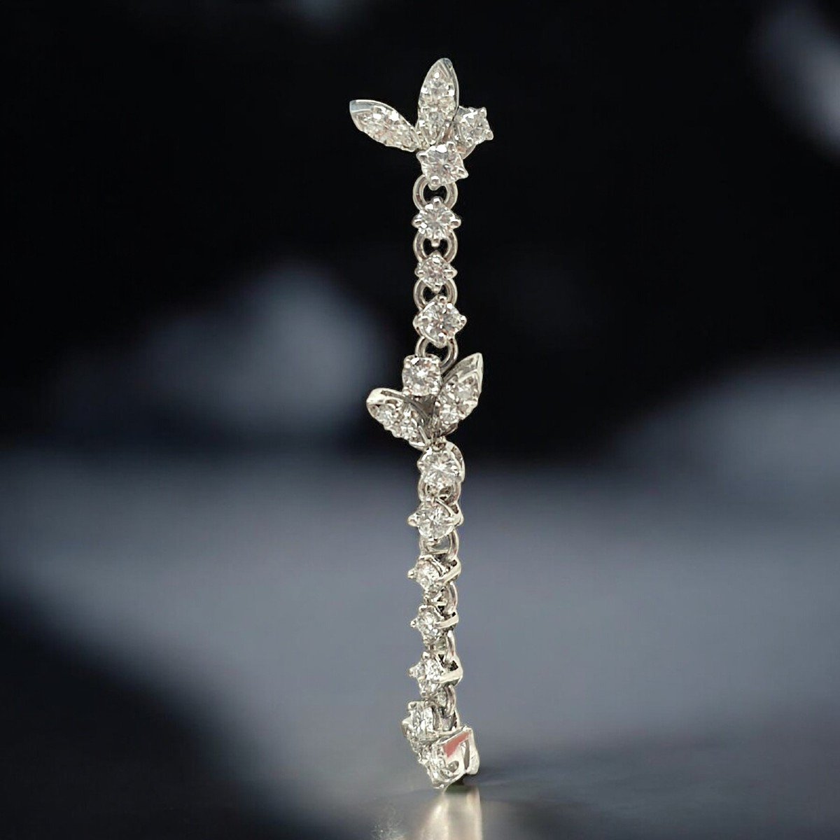 Orecchini A Cascata Di Diamanti Da 3,6 Ct In Oro Bianco 18 Kt-photo-4