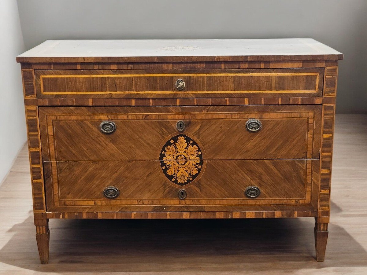 Commode Louis XVI marquetée - Fin XVIIIe siècle