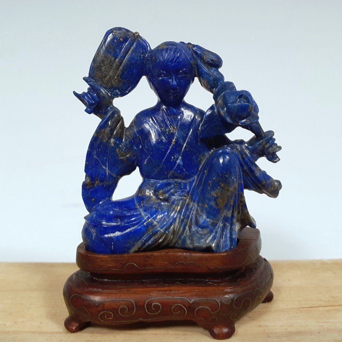 scultura in lapislazuli 