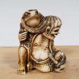 netsuke in avorio