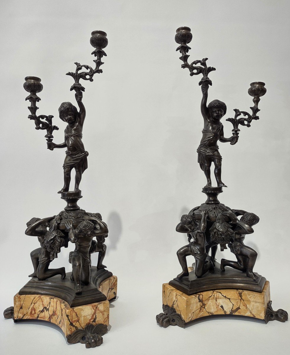 Coppia di candelabri in bronzo-photo-2