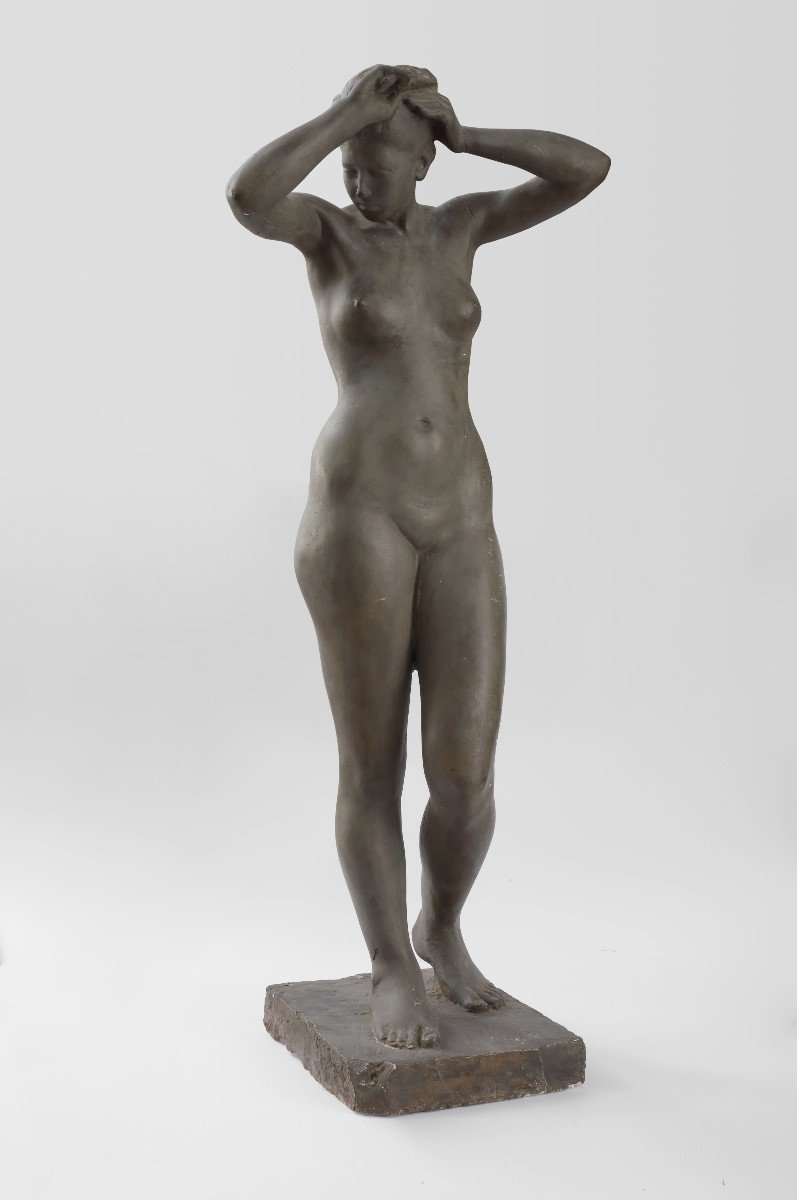 Nuda che si pettina , scultura in gesso , Italia anni 30 XX Secolo 