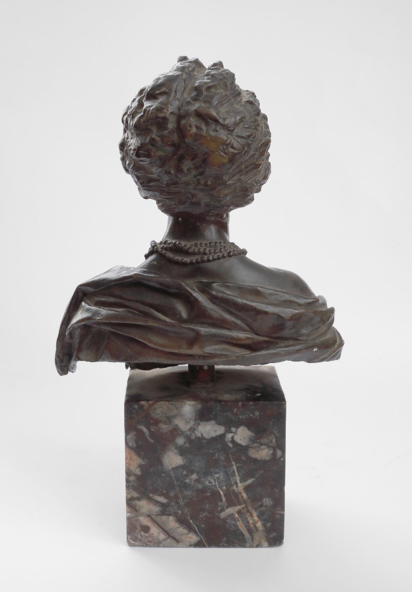 Busto di ragazza con collana, scultura in bronzo , Italie XIX Secolo-photo-2