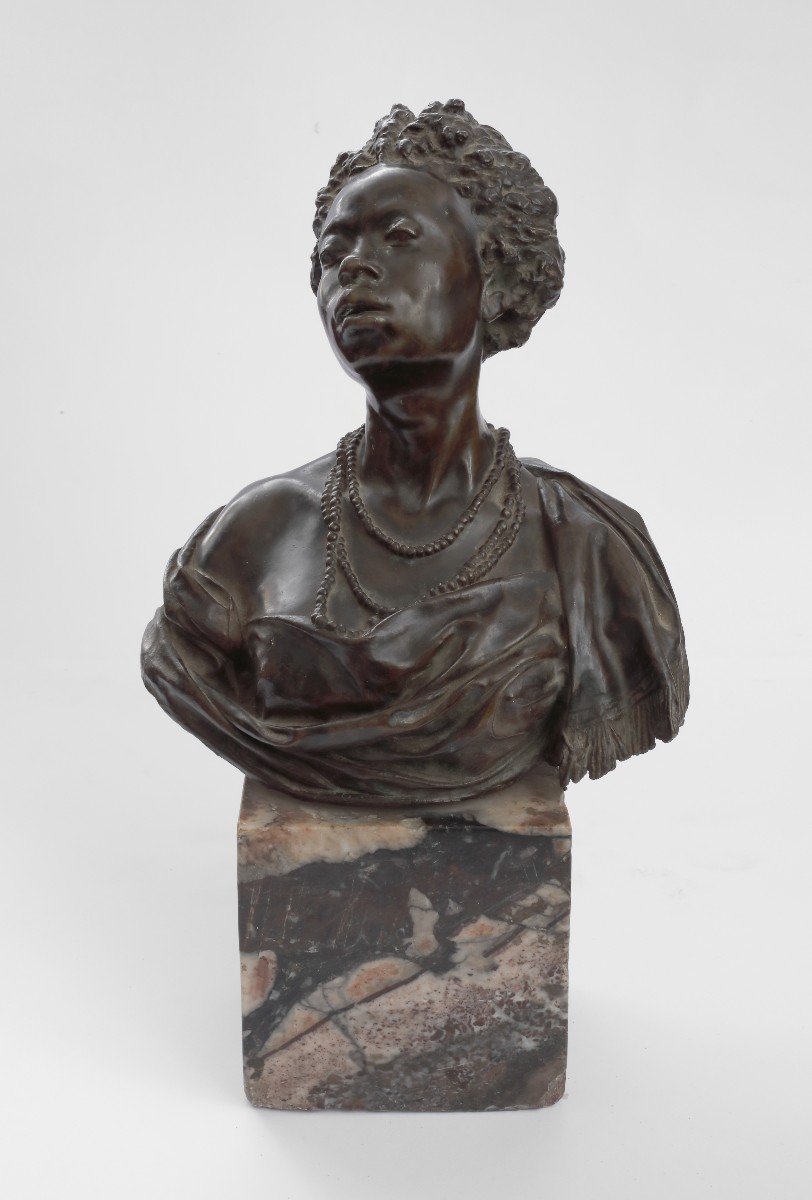 Busto di ragazza con collana, scultura in bronzo , Italie XIX Secolo