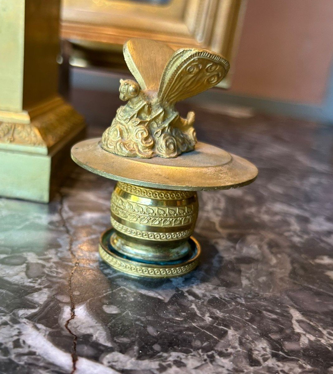Cassolette in bronzo dorato periodo Carlo X, tappo con decorazione di libellula e candelabro -photo-4