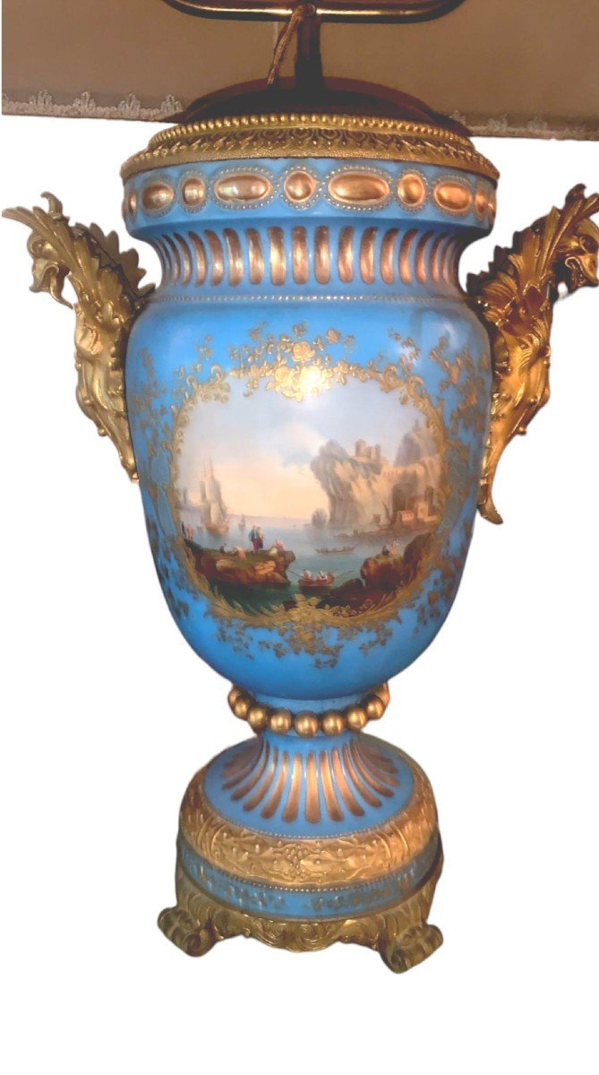 Lampada periodo Napoleone III, Vaso in porcellana e bronzo dorato. XIX-photo-1