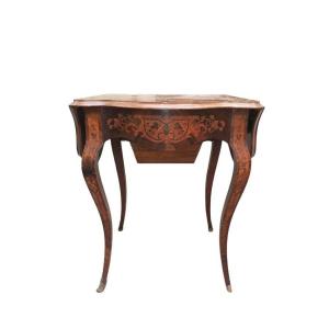 Tavolo da soggiorno in legno impiallacciato, stile Luigi XV, XIX sec