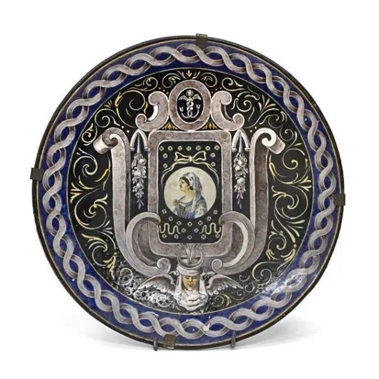 Antico piatto da parata in maiolica del XIX SECOLO- Produzione Officina Romana