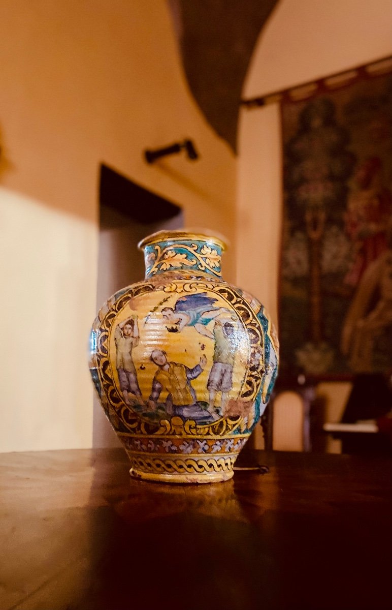 Grande vaso in maiolica siciliana ( Probabilmente Sciacca) SEC.XIX 