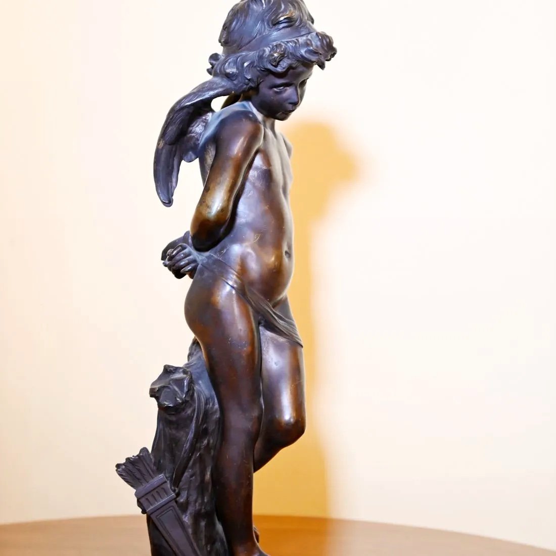 Denise Delavigne, “ Cupido Legato” . Grande scultura in bronzo. Francia, inizio secolo XX-photo-2