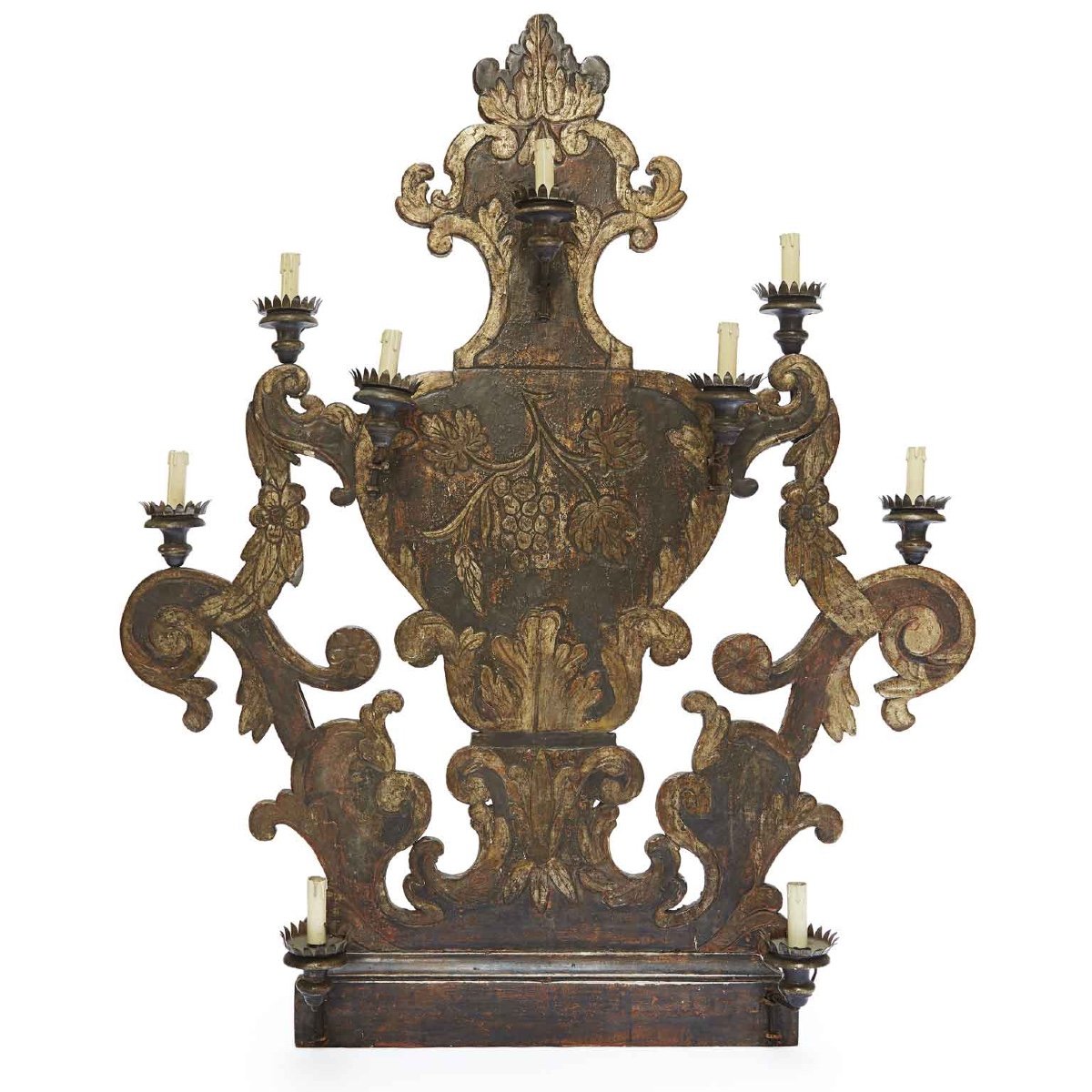 Grande applique a nove luci di inizio 1800 in legno argentato