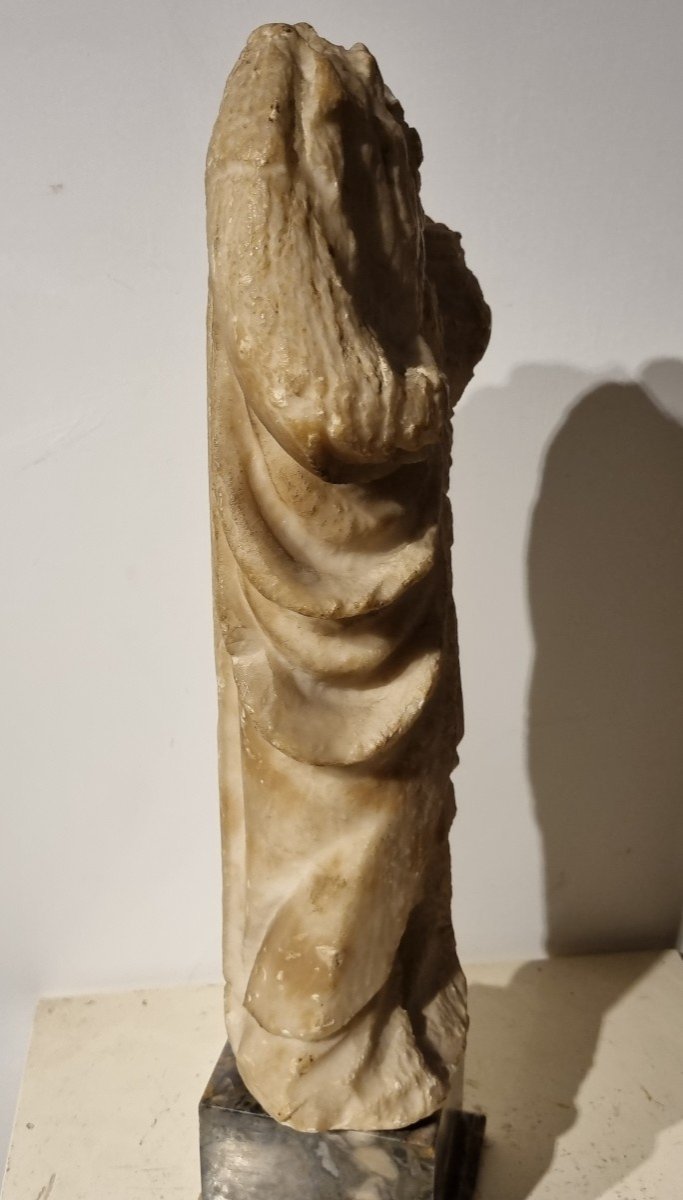 Scultura in marmo acefala "La fede e la carità"-photo-1