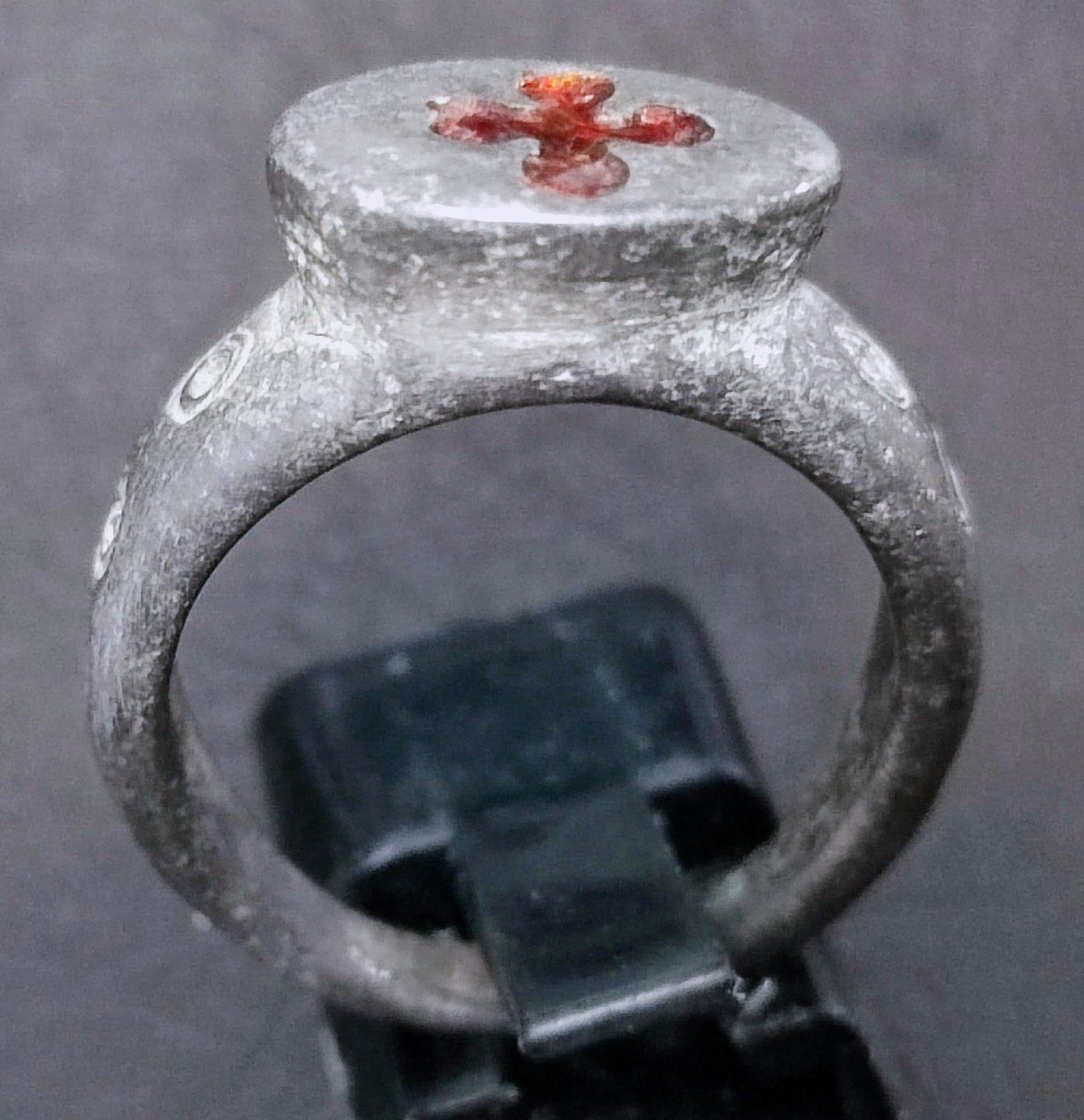 Anello di Cavaliere Templare in argento con smalto rosso -photo-2