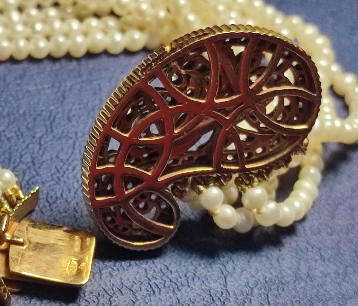 Elegante Bracciale di perle con susta in oro e diamanti a forma di goccia Cachemire. Italia 70'-photo-3