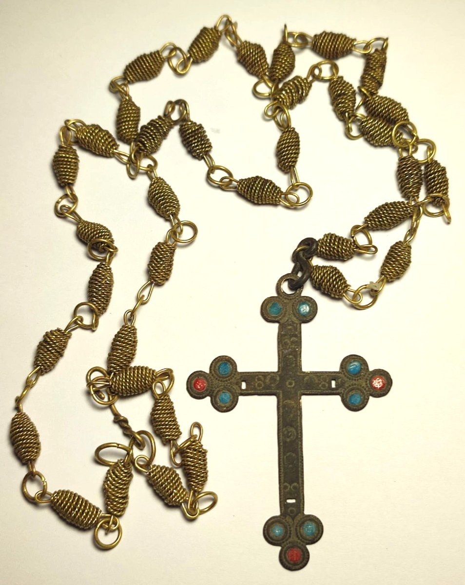Croce Templare in argento con catena in oro basso coeva. Sec.XIII
