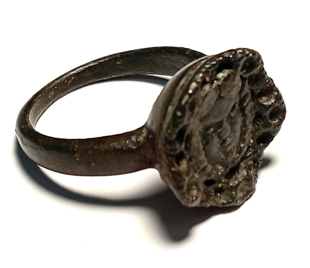 Anello-sigillo Medievale  Esoterico In Bronzo, Con Il Volto Di Une Donna Entro Un Pentacolo.-photo-4